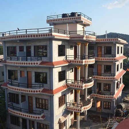 Hotel Immortal Inn Pokhara Bagian luar foto